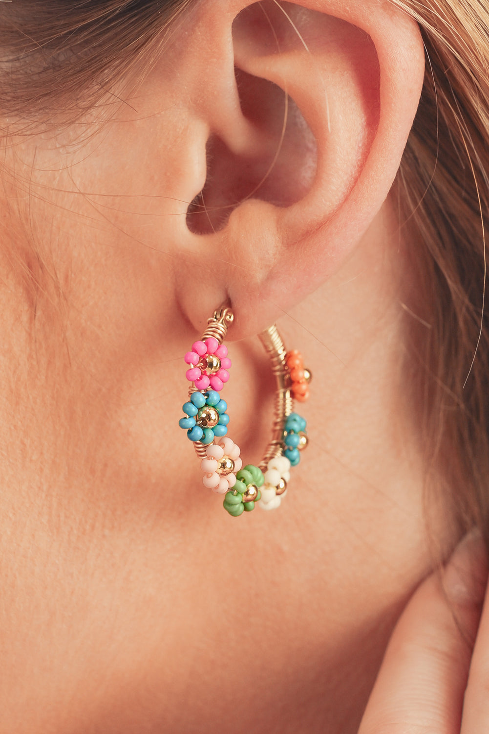 Pink Contrast Beaded Flowers Round Shape Dropping Earrings